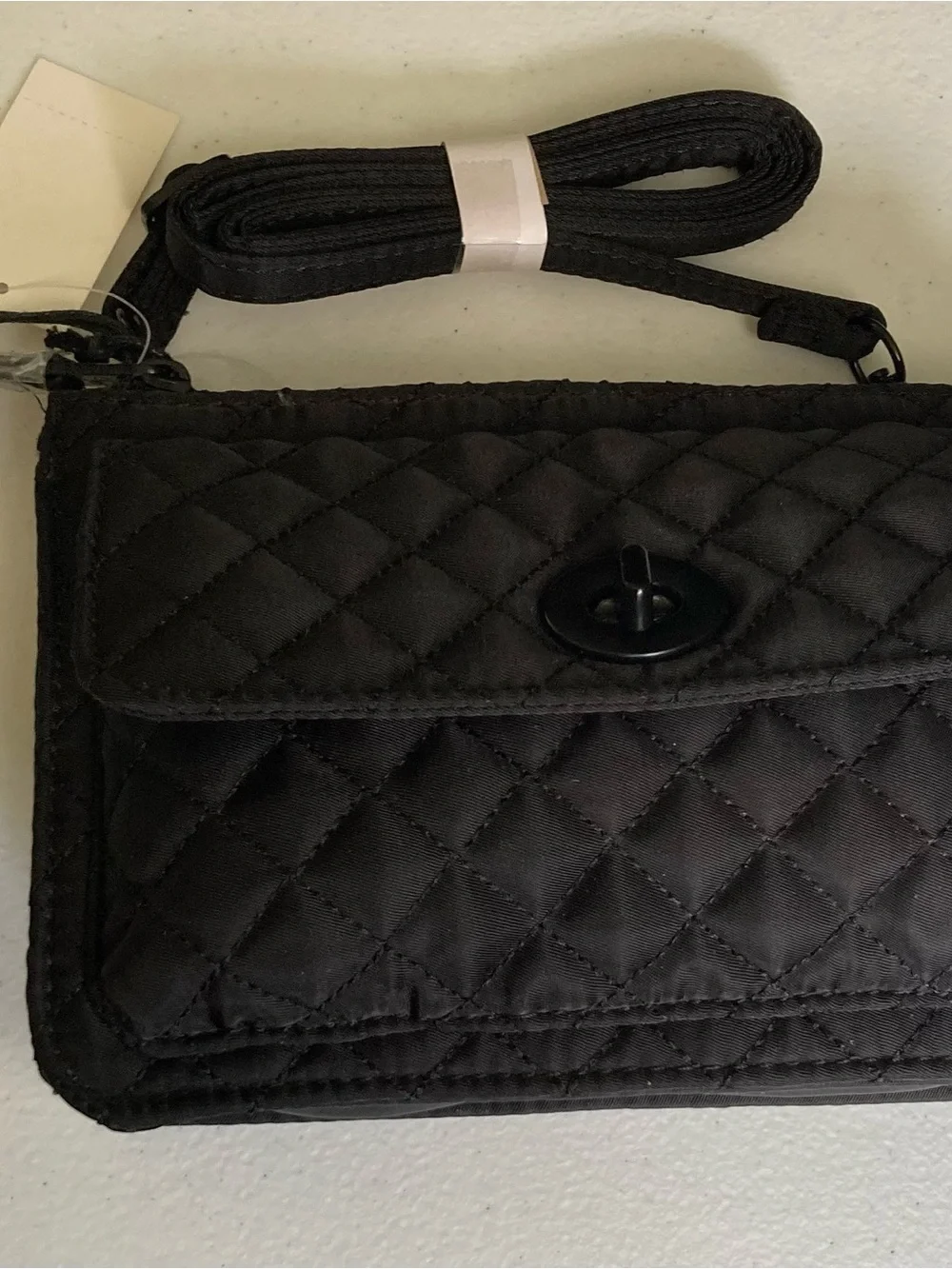 NWT SAMANTHA BROWN Quilted Crossbody Travel Bag Organizer Black